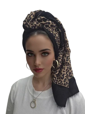 מטפחת טייגר מנומרת ליאופרד במראה מט וטקסטורה טבעית