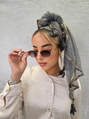 מטפחת ערב אוריה אפור כהה עם עיטורי שוליים מעוצבים