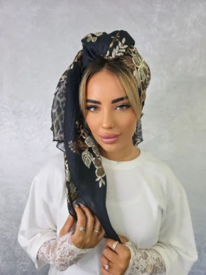 מטפחת טלאל בצבע שחור יוקרתי עם עיטורי פייטים ורקמה