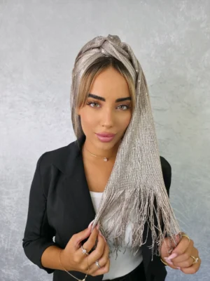 מטפחת עדיאל בגוון שמפניה אצילי לאחיזה יציבה במיוחד