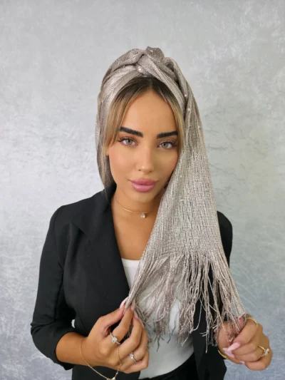 מטפחת עדיאל בגוון שמפניה אצילי לאחיזה יציבה במיוחד