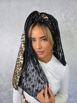 מטפחת לונג אביטל זהב עם טאסלים וגימור חצי מבריק