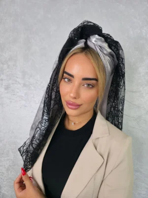 מטפחת לונג אמבר כסופה מטאלית עם רקמה פרחונית עשירה